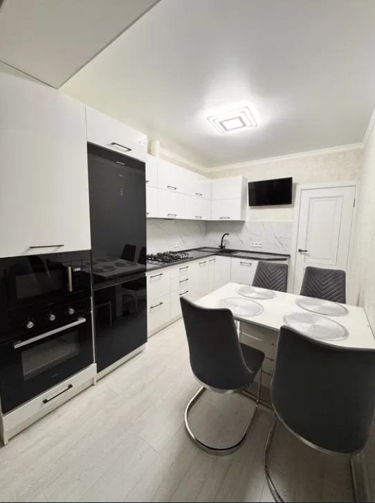 продажа однокомнатной квартиры номер A-173742 в Малиновском районе, фото номер 9